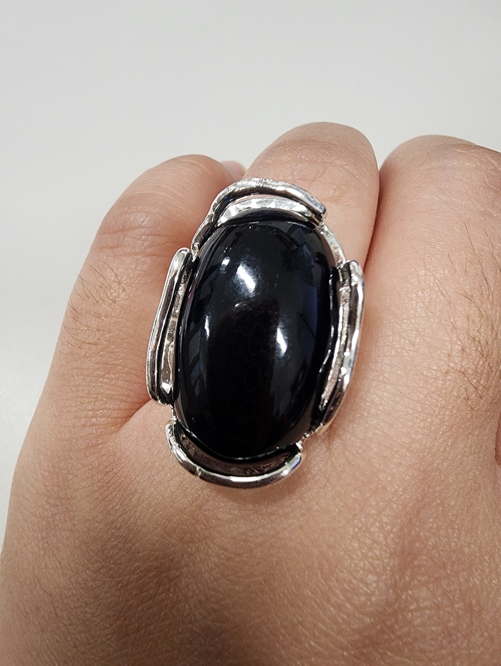 Large Oval Black Acrylic Resin Statement Ring Silver-Tone Wide Metal Band Sz 6.5